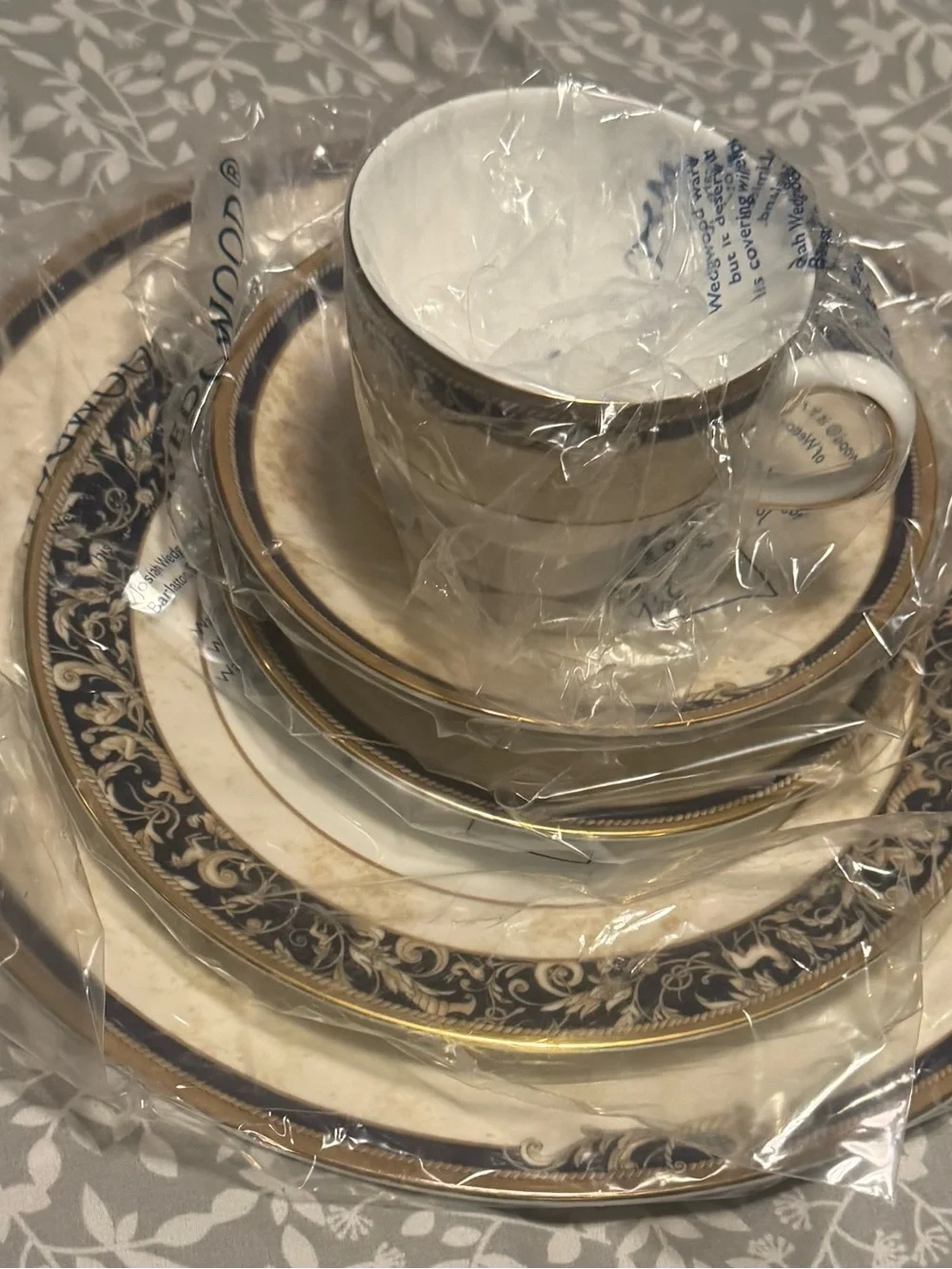 Wedgewood Cornucopia dinner set(s)